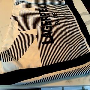 Karl Lagerfeld scarf